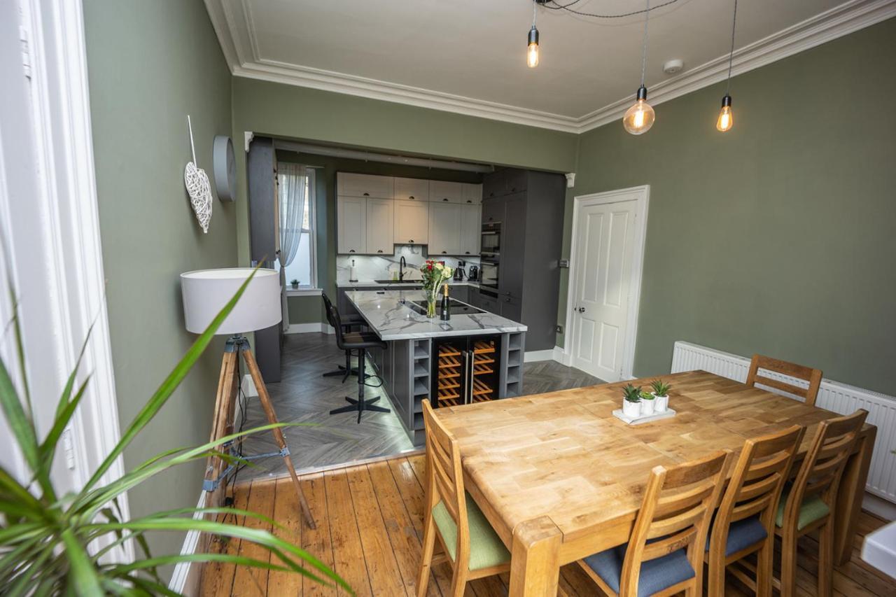 Stunning Period Property In The Heart Of The City แอเบอร์ดีน ภายนอก รูปภาพ